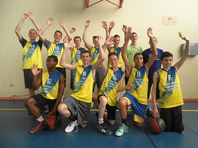 2014-06 UNSS BASKET BOURG, C  16 
