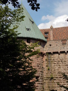 Les châteaux(Le Haut-Koenigsbourg,le Hagueneck(au dessus de Wettolsheim) vue des 3 châteaux depuis Wettolsheim ,Le Wineck(Katzenthal),Le Ulric et le Griesbech(Ribeauvillé)et vue du Haut-ribeaupierre(depuis le Ulric c est le château tout en haut on voit juste un peu sa tour) , DSCN1398