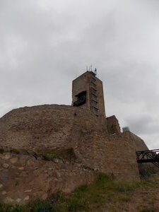 Les châteaux(Le Haut-Koenigsbourg,le Hagueneck(au dessus de Wettolsheim) vue des 3 châteaux depuis Wettolsheim ,Le Wineck(Katzenthal),Le Ulric et le Griesbech(Ribeauvillé)et vue du Haut-ribeaupierre(depuis le Ulric c est le château tout en haut on voit juste un peu sa tour) , DSCN1445