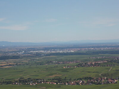 Les châteaux(Le Haut-Koenigsbourg,le Hagueneck(au dessus de Wettolsheim) vue des 3 châteaux depuis Wettolsheim ,Le Wineck(Katzenthal),Le Ulric et le Griesbech(Ribeauvillé)et vue du Haut-ribeaupierre(depuis le Ulric c est le château tout en haut on voit juste un peu sa tour) , DSCN1481