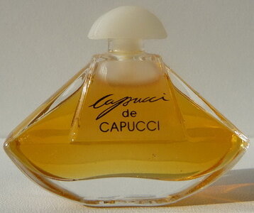 Miniatures de parfum, Capucci_Capucci SB 3 7cm M