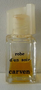 Miniatures de parfum, Carven_Robe d’un soir SB 3 9cm M