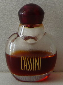 Miniatures de parfum, Cassini_Cassini SB EDP 3 95cm 4ml M a moitie pleine