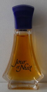 Miniatures de parfum, Depeche mode_Jour et nuit SB EDT 6 1cm 5ml M
