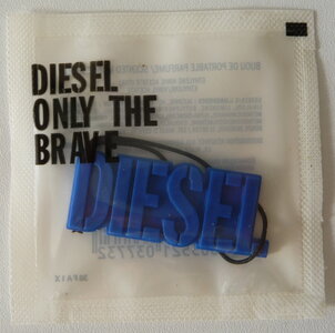 Miniatures de parfum, Diesel_Bijou de portable parfume