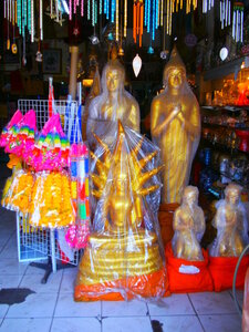 dis moi quel est ton buddha et je te dirais qui tu es, boudha joue la transparence