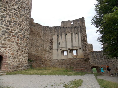 Châteaux de Kaysesberg(68) Et châteaux Ortenbourg et Rammstein (67) pres de Scherwiller) et vue sur le Haut-koenigsbourg ET l'Altmattkopf (pres du Gaschney, DSCN1505