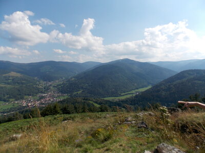 Châteaux de Kaysesberg(68) Et châteaux Ortenbourg et Rammstein (67) pres de Scherwiller) et vue sur le Haut-koenigsbourg ET l'Altmattkopf (pres du Gaschney, DSCN1541
