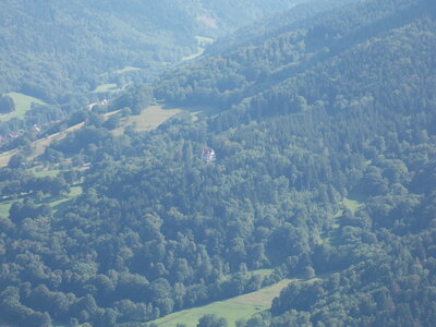 Châteaux de Kaysesberg(68) Et châteaux Ortenbourg et Rammstein (67) pres de Scherwiller) et vue sur le Haut-koenigsbourg ET l'Altmattkopf (pres du Gaschney, DSCN1545