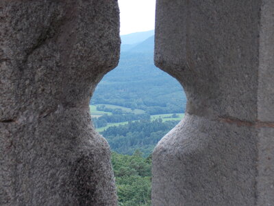 Châteaux de Kaysesberg(68) Et châteaux Ortenbourg et Rammstein (67) pres de Scherwiller) et vue sur le Haut-koenigsbourg ET l'Altmattkopf (pres du Gaschney, DSCN1594