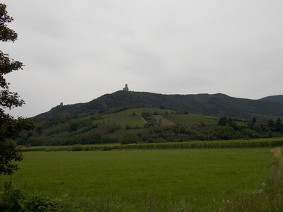 Châteaux de Kaysesberg(68) Et châteaux Ortenbourg et Rammstein (67) pres de Scherwiller) et vue sur le Haut-koenigsbourg ET l'Altmattkopf (pres du Gaschney, DSCN1601