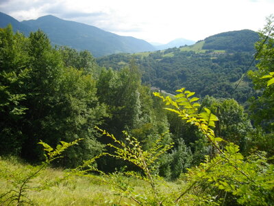 CIRCUIT DU ROUX ET DE COMBELOUP, Vue sur la vallée depuis les Vignasses