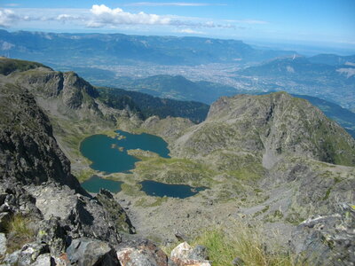 LE GRAND VAN, Les lacs Robert vus du sommet du Grand Van