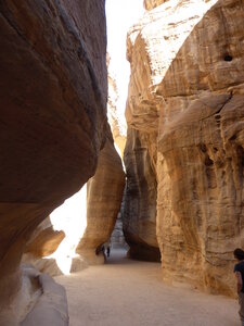Voyage de l'UTL Marennes Oléron en Jordanie et Jérusalem, Défilé de Petra (le Sicq)