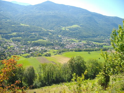CIRCUIT D' HERBEYS 17/08/2014 : Randonnée VTT (Contreforts de Belledonne) : 20 km, 2 h 54 à 6.8 km/h de moyenne, 678 m dedénivellation positive cumulée, parcours assez difficile. Météo : beau temps. Participant : Marcel, Vue vers la vallée du Drac
