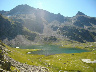 LES LACS DES SEPT-LAUX : Randonnée pédestre (massif de Belledonne) : 19.5 km, 7 h, 1015 m de dénivellation positive cumulée, P3, T1 (courts passagesT2). Météo : beau temps. Participants : Rémi, Richard et Marcel, Lac de la Corne