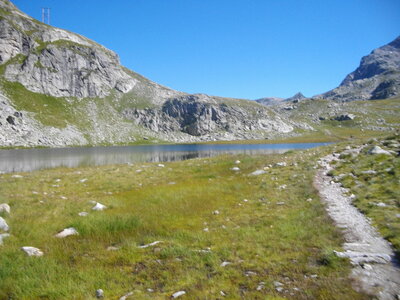 LES LACS DES SEPT-LAUX : Randonnée pédestre (massif de Belledonne) : 19.5 km, 7 h, 1015 m de dénivellation positive cumulée, P3, T1 (courts passagesT2). Météo : beau temps. Participants : Rémi, Richard et Marcel, Lac Jeplan