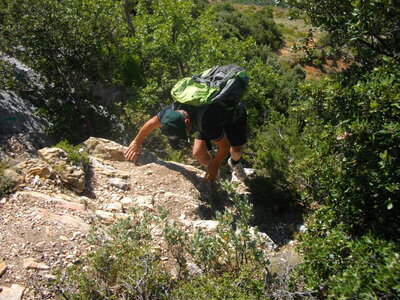 PAS DU CLAPIER - PAS DE L'ESCALETTE 04 09 14 (Randonnée pédestre, Sainte-Victoire) : 9.18 km, 4 h 30, 680 m de dénivellation positive cumulée ; P2, T2 (passages ponctuels). Météo : Grand beau temps. Participants : Hélène, Odette, Alain, Jean-Paul et Marcel., Tracé vert, partie inférieure