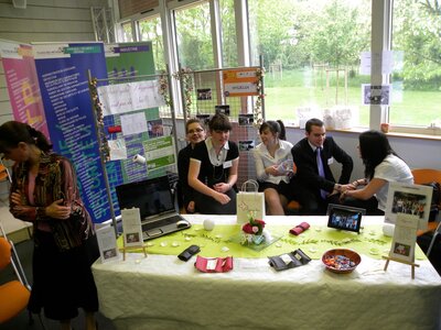 Salon de la mini entreprise 2 mai 2011 Place des Métiers, DSCN2545 (Copier)