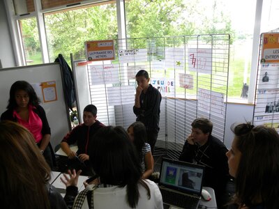 Salon de la mini entreprise 2 mai 2011 Place des Métiers, DSCN2535 (Copier)