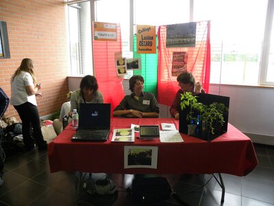 Salon de la mini entreprise 2 mai 2011 Place des Métiers, DSCN2541 (Copier)