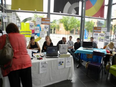 Salon de la mini entreprise 2 mai 2011 Place des Métiers, DSCN2529 (Copier)
