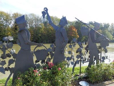 Déjeuner promenade sur la marne à Cumières le 19 Octobre 2014, CUMIERES REPAS PROMENADE 19 OCTO  77 