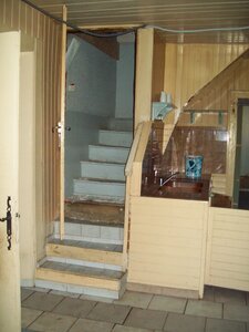 Maison  - Partie habitation étage, Début des travaux l'escalier vu du RDC