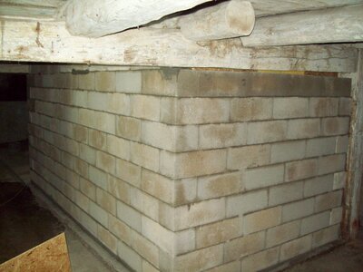 Maison - Écurie et Garages, Silo granule en travaux