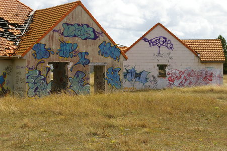 Street art Cité abandonnée a Pirou 2009, IMGP4452