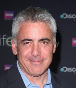 Sosiesland, Georges Clooney