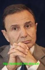 Sosiesland, Michel Sardou