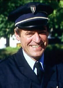Sosiesland, Bernard Kouchner