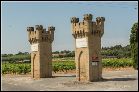 Chateau Neuf du Pape, 2014_07_ChateauNeuf_du_Pape-10_GF
