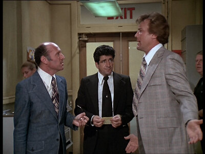 Sosiesland, Elie Kakou  Dean Martin et Roger Moore