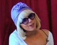 Sosiesland, Mireille Darc