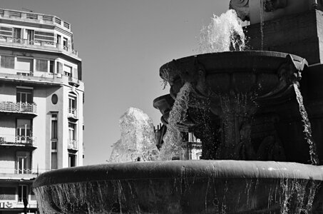 15-Facettes de Valence, Fotaine  monumental 01