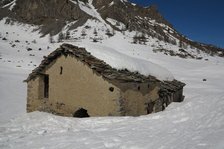 2015-03-ski-traversee-alpes, alpes-aventure-traversee-alpes-campo-base-val-maira-viviere-2015-04-02-084