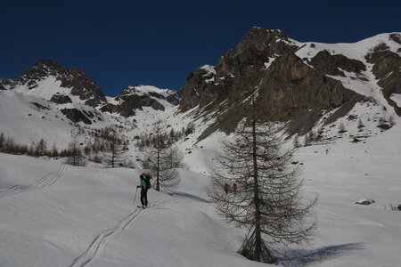 2015-03-ski-traversee-alpes, alpes-aventure-traversee-alpes-campo-base-val-maira-viviere-2015-04-02-086