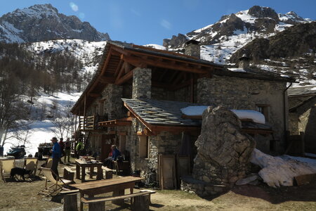 2015-03-ski-traversee-alpes, alpes-aventure-traversee-alpes-campo-base-val-maira-viviere-2015-04-02-097