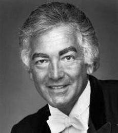 Sosiesland, Peter Falk classe