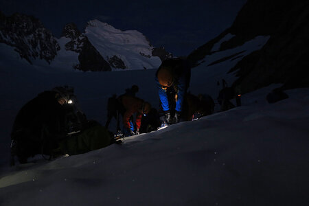 2015-06-11-alpinisme-roche-faurio, alpes-aventure-alpinisme-montee-refuge-ecrins-2015-06-11-05