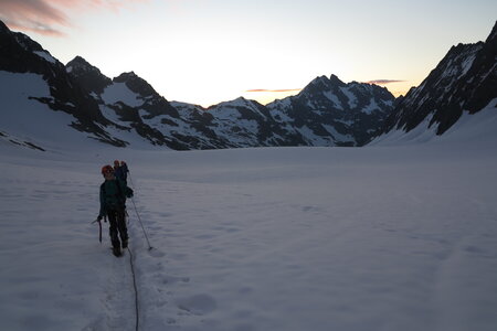 2015-06-11-alpinisme-roche-faurio, alpes-aventure-alpinisme-montee-refuge-ecrins-2015-06-11-07