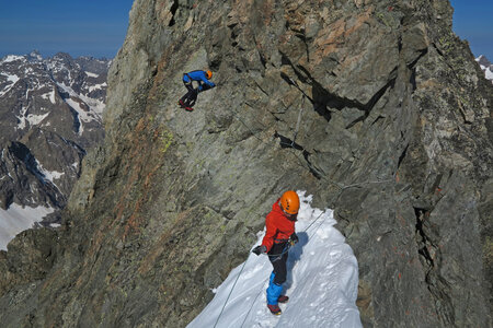2015-06-11-alpinisme-roche-faurio, alpes-aventure-alpinisme-montee-refuge-ecrins-2015-06-11-63