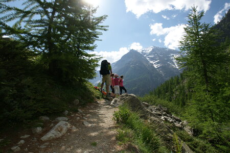 2015-05-30-randonnée-refuge-bans, alpes-aventure-randonne-trek-famille-refuge-bans-2015-05-30-038