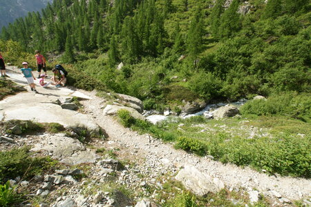 2015-05-30-randonnée-refuge-bans, alpes-aventure-randonne-trek-famille-refuge-bans-2015-05-30-062