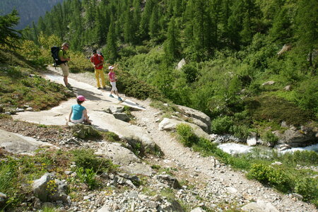 2015-05-30-randonnée-refuge-bans, alpes-aventure-randonne-trek-famille-refuge-bans-2015-05-30-072