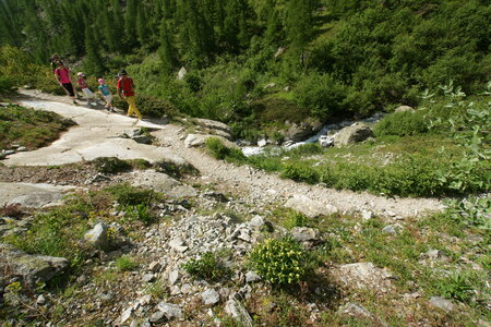 2015-05-30-randonnée-refuge-bans, alpes-aventure-randonne-trek-famille-refuge-bans-2015-05-30-085