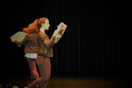 Théâtre 2015 - La Compagnie Les Yeux d'Encre - «En bas de chez toi. », DSC_0140  2 