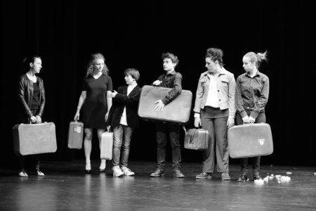 Théâtre 2015 - La Compagnie Les Yeux d'Encre - «En bas de chez toi. », DSC_0148